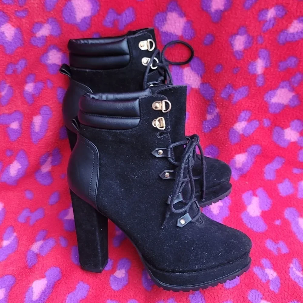 Shoe Dazzle Max heeled boots - Picture 2 of 5